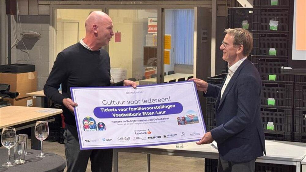 Bedrijfsvrienden van De Nobelaer maken theaterbezoek mogelijk voor ieder kind