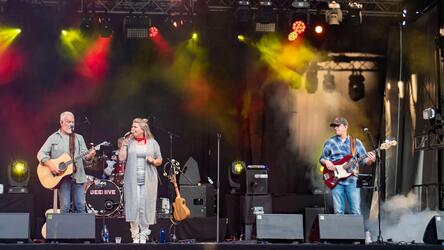 Poppodium: Beehive & friends