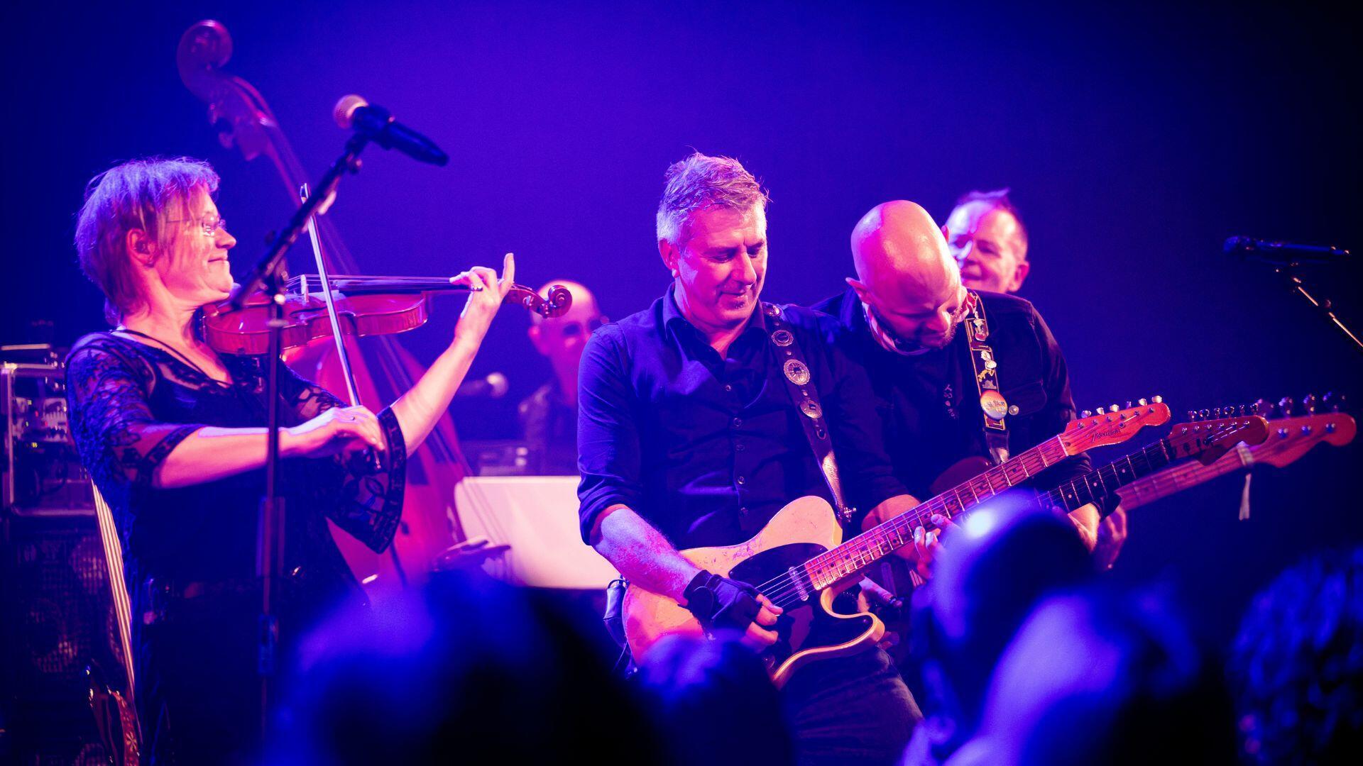 Poppodium: The Boss Brothers