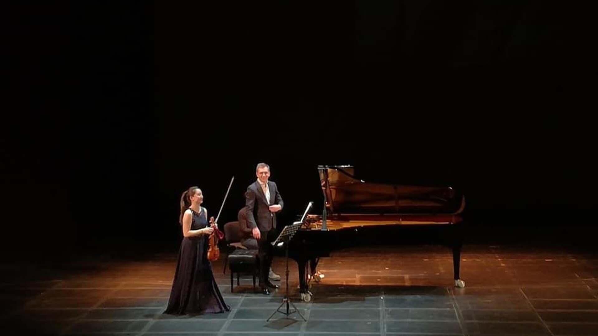 Ruben Plazier (piano) & Karen Su (viool)